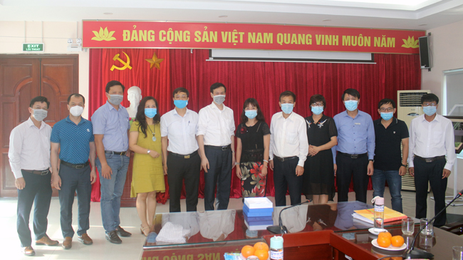 Trường Đại học Thủ đô Hà Nội làm việc với Trường Đại học Giáo dục – Đại học Quốc gia Hà Nội