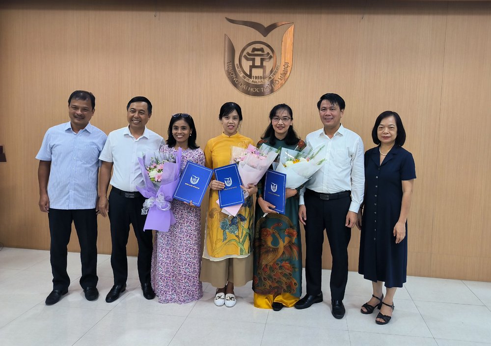Bà Phạm Thị Bích Ngọc được bổ nhiệm giữ chức vụ Hiệu trưởng Trường TH, THCS, THPT Thăng Long