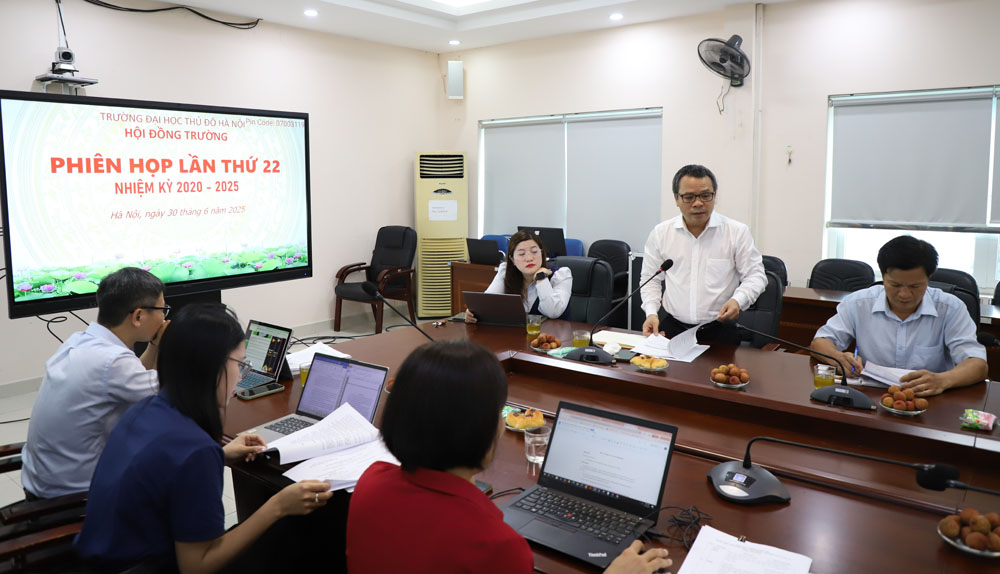 Hội đồng trường Trường Đại học Thủ đô Hà Nội họp phiên họp lần thứ 22