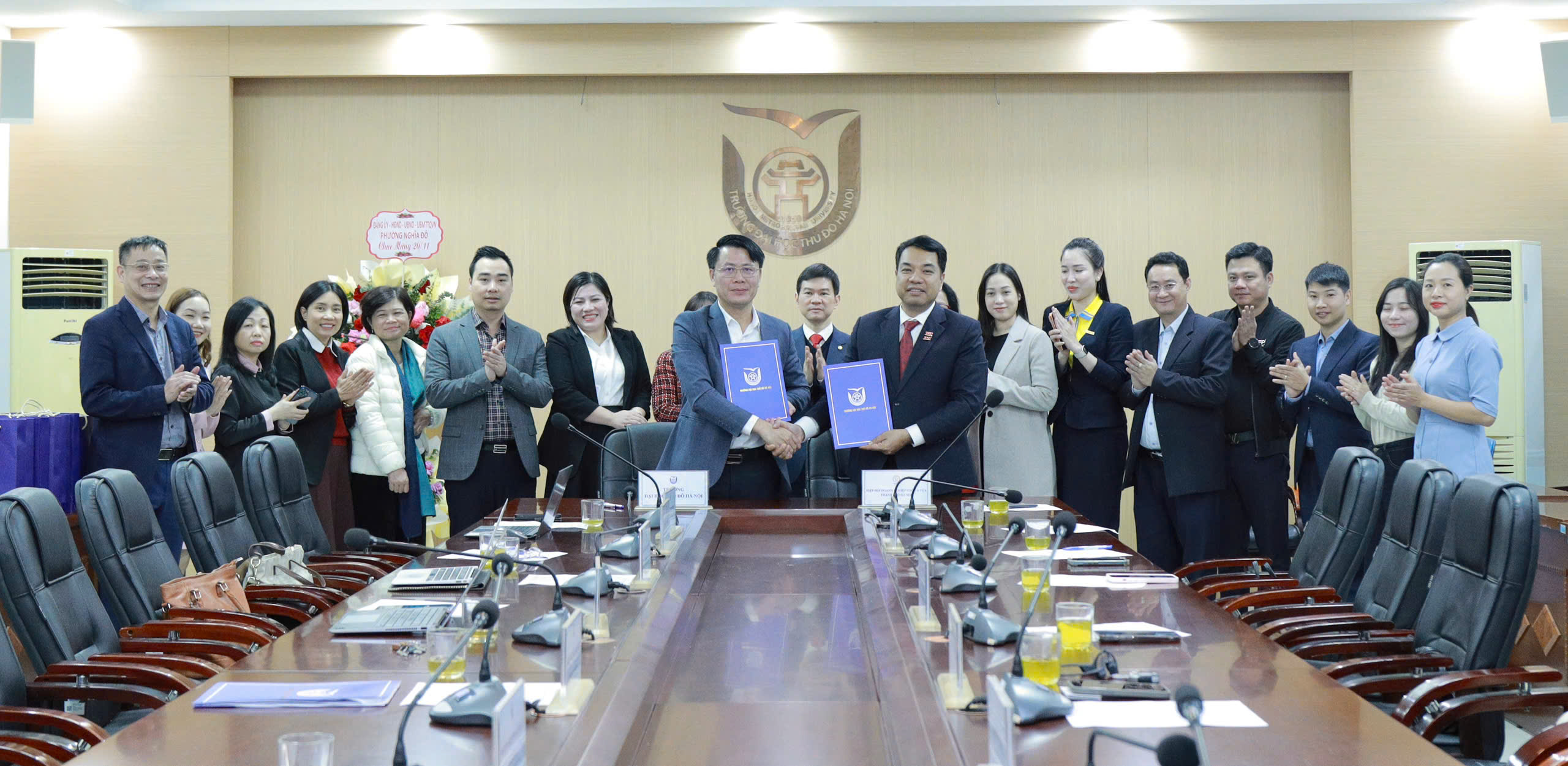 Trường Đại học Thủ đô Hà Nội ký kết hợp tác với Hiệp hội Doanh nghiệp nhỏ và vừa Thành phố Hà Nội.