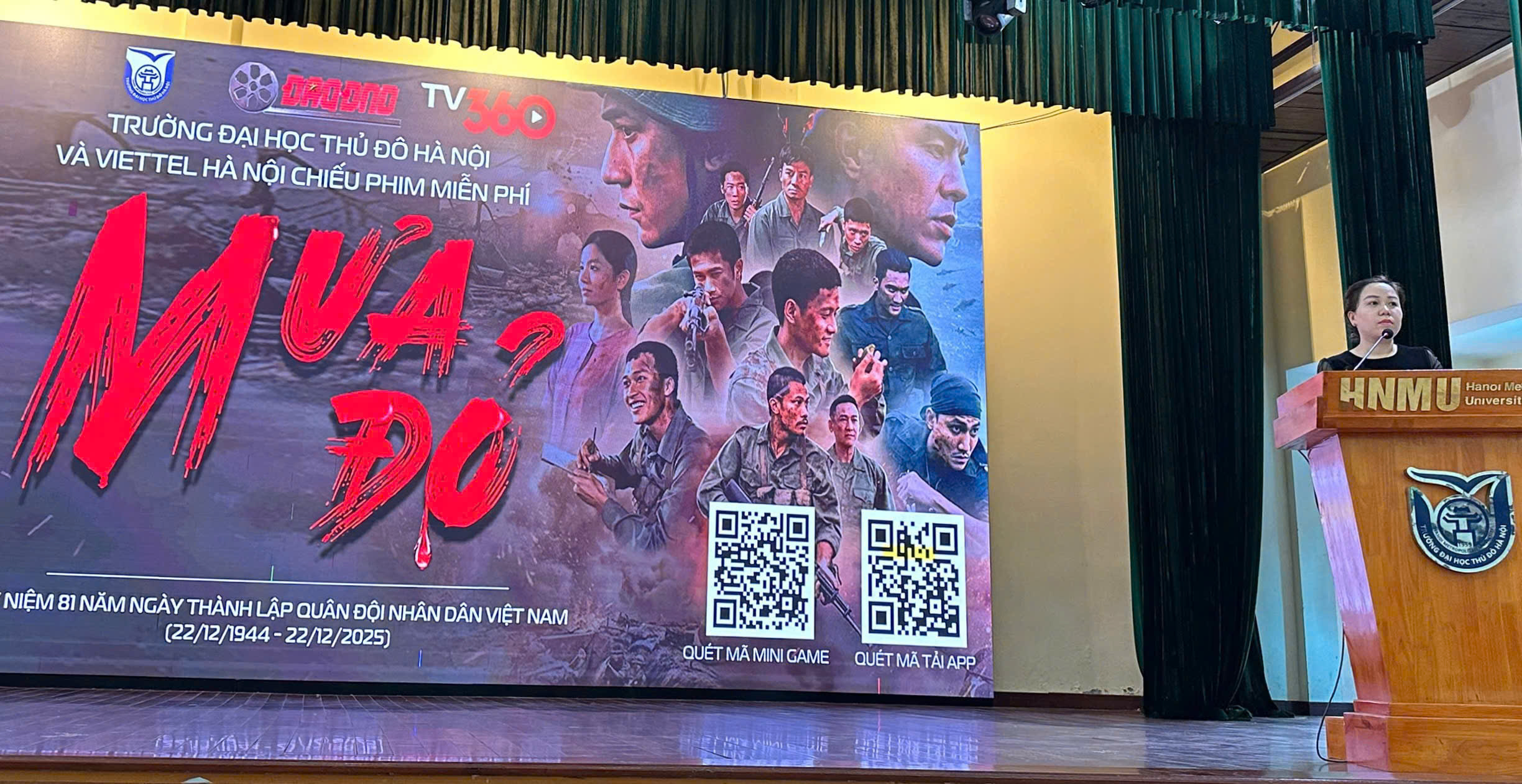 Trường Đại học Thủ đô Hà Nội chiếu phim “Mưa Đỏ” miễn phí cho CBGV, sinh viên trong Nhà trường.
