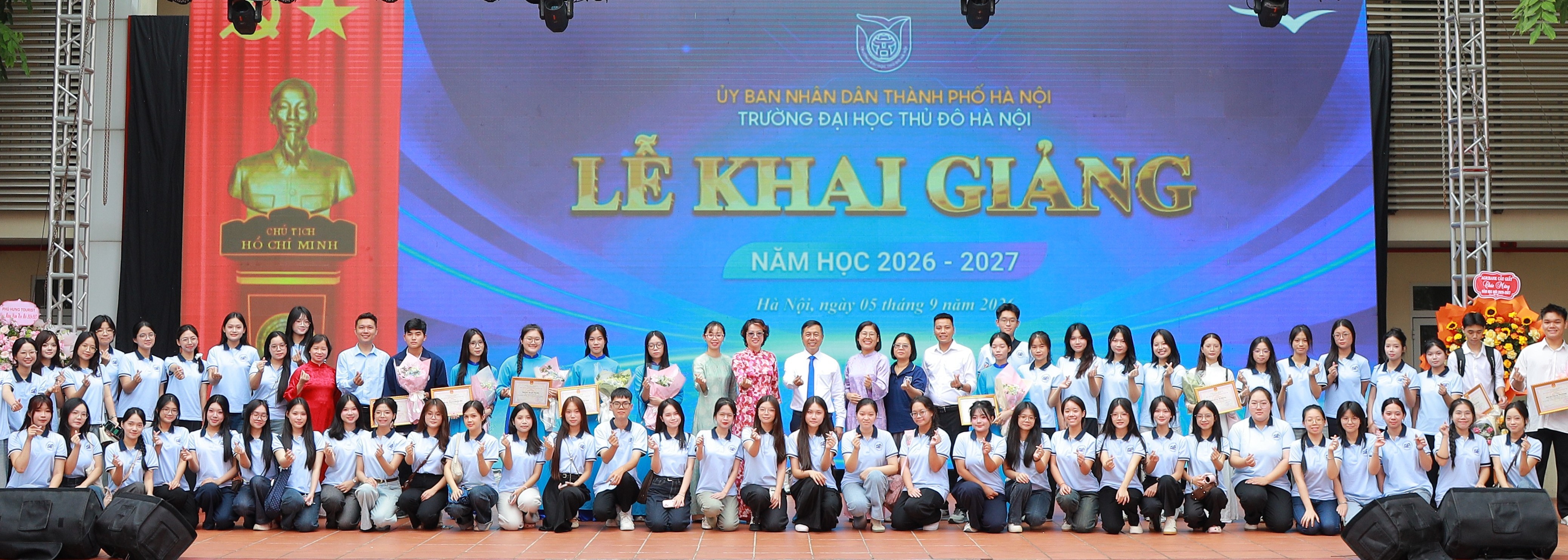 Slide Khai giảng năm học 2026-2027: “Giữ vững cội nguồn - Mở rộng cánh cửa - Vươn tới tầm cao”