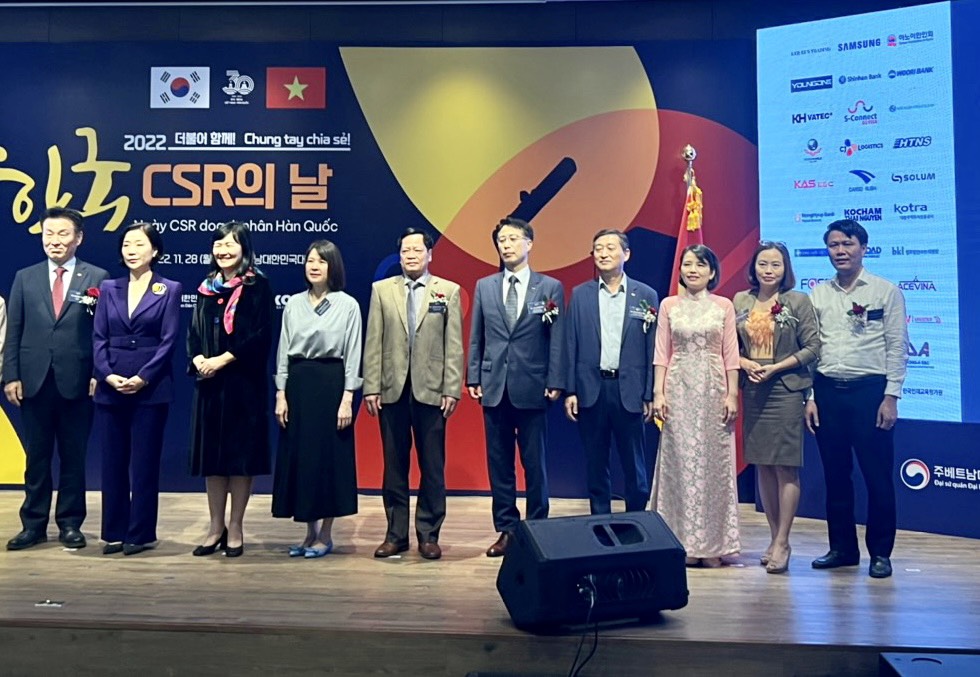 Chương trình “Ngày CSR doanh nhân Hàn Quốc và Lễ trao học bổng 2022” cho sinh viên 