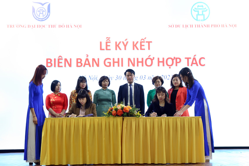 Trường Đại học Thủ đô Hà Nội ký kết, hợp tác với 37 nhà tuyển dụng