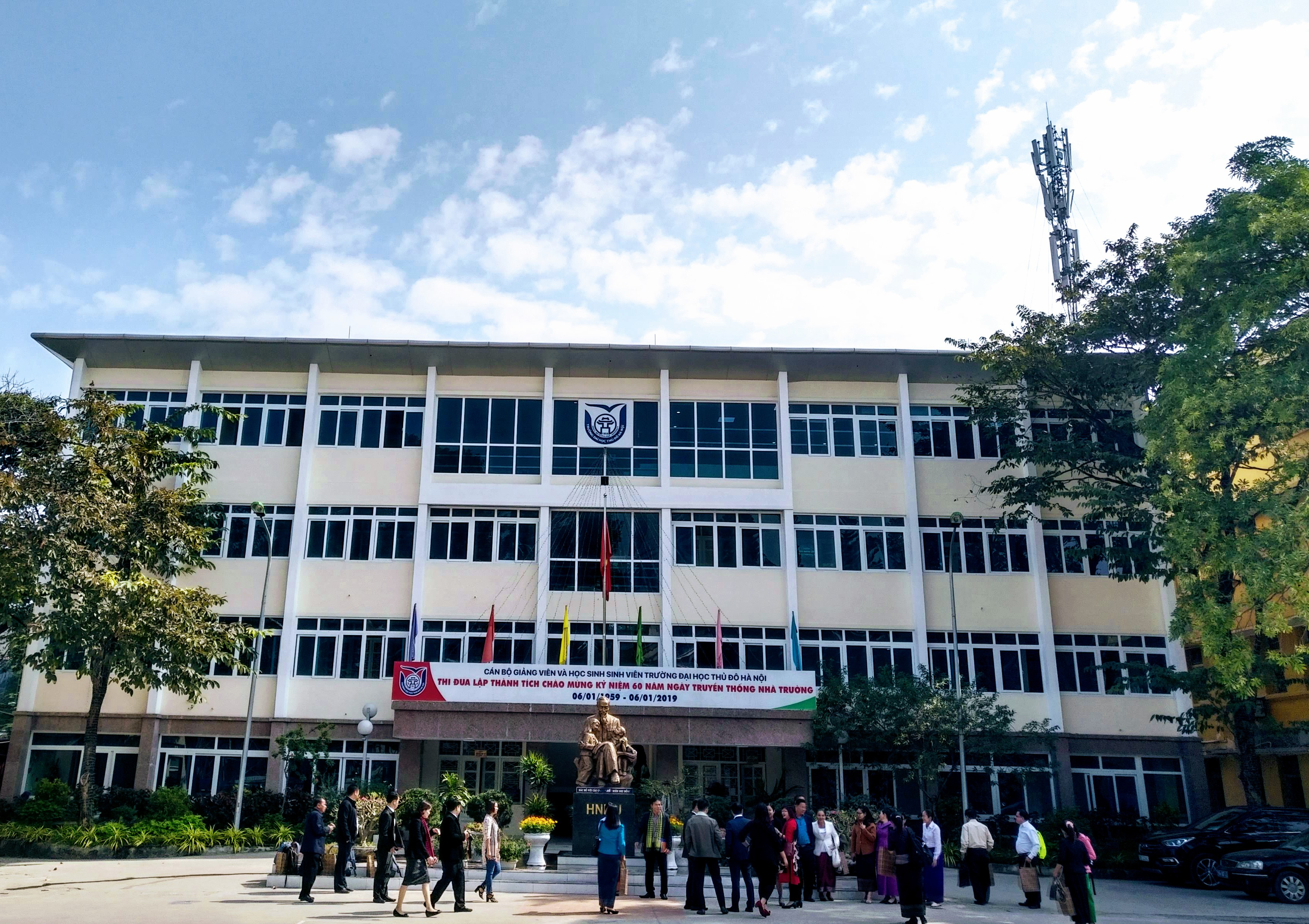 Triết lý giáo dục, sứ mệnh, tầm nhìn và các giá trị cốt lõi của trường Đại học Thủ đô Hà Nội